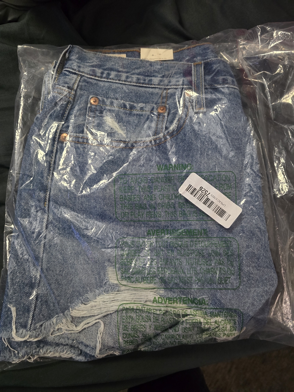 Levi's Light Blue Distressed Relaxed Jean Shorts New in Package